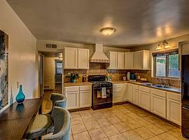 4740 E 9th St, in Tucson, AZ (Photo 6 of 12)