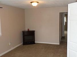 A Beautiful 3 Bedroom Apartment, with 2 Bathrooms in New Baltimore, MI (Photo 4 of 12)