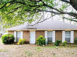 6407 Pinebrook Dr, in Montgomery, AL (Photo 2 of 10)