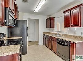  128a Fontenot Dr, Savannah, Ga 31405  in Savannah, GA (Photo 4 of 9)