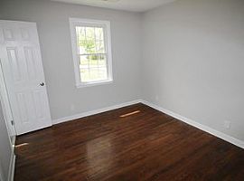 1537 Birthright St, Charl Rent 750 Deposit 750 Total 1500 in Charleston, SC (Photo 2 of 8)