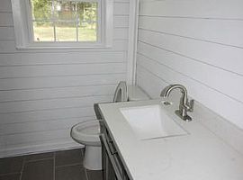 1537 Birthright St, Charl Rent 750 Deposit 750 Total 1500 in Charleston, SC (Photo 7 of 8)