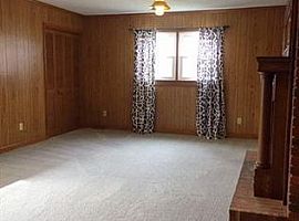  619 Lake Cir, Troutman, Nc 28166  in Troutman, NC (Photo 6 of 12)