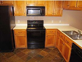 2 Beds 2 Baths 1,280 Sqft in Mobile, AL (Photo 3 of 4)