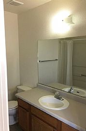 2 Bedrooms and a Full Bathroom Upstairs,Clean and Close to Work in Carson City, NV (Photo 8 of 9)