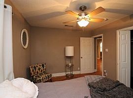 A Beautiful 3 Bedroom Apartment, with 2 Bathrooms in Austin, TX (Photo 10 of 12)