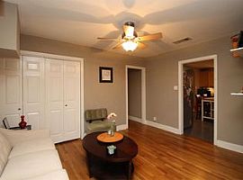 A Beautiful 3 Bedroom Apartment, with 2 Bathrooms in Austin, TX (Photo 6 of 12)