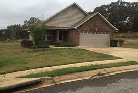 51 Cottage Ln, Lincoln, Al 35096 in Lincoln, AL