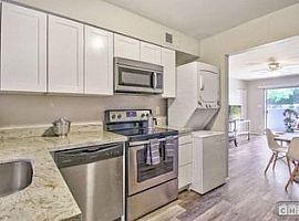 N 16th St Phoenix, Az 85016 in Phoenix, AZ