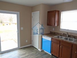Brand New Construction - Rental Home in Fairfield, OH (Photo 6 of 9)
