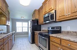  308 Ravens Crest Dr, New Market, Al 35761 3 Beds 2 Baths  in New Market, AL (Photo 3 of 7)
