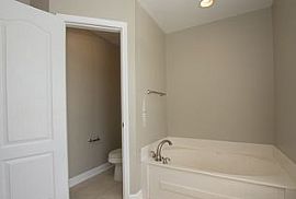  308 Ravens Crest Dr, New Market, Al 35761 3 Beds 2 Baths  in New Market, AL (Photo 5 of 7)