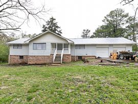  6939 Johns Rd, Bessemer, Al 35023 4 Beds 2 Baths  in Bessemer, AL