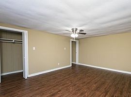  6939 Johns Rd, Bessemer, Al 35023 4 Beds 2 Baths  in Bessemer, AL (Photo 3 of 6)