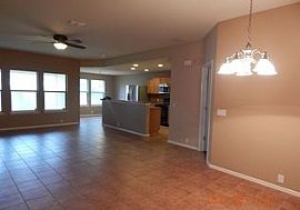 616 Planters Pass, Schert Rent 1000 Deposot 1000 in Schertz, TX (Photo 2 of 9)