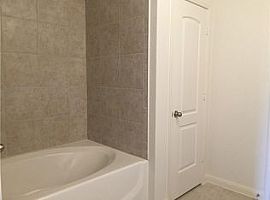 9215 Lone Cypress, Forney Rent 1000 Deposit 1000 Total 2000 in Forney, TX (Photo 7 of 10)