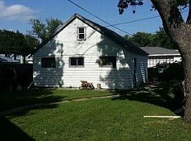 A Beautiful 3 Bedroom Apartment, with 1 Bathrooms in Fargo, ND (Photo 3 of 9)