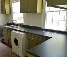 1725 S Court St, Montgomery, Al 36104 in Montgomery, AL (Photo 3 of 6)