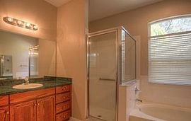 4604 Portobello Cir, Valrico, Fl 33596 4 Beds 2 Baths in Valrico, FL (Photo 5 of 8)