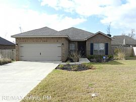 6747 Weathered Dr, Milton, Fl 32570 in Milton, FL