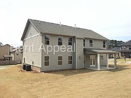 Single Family Home For Rent in Dacula, GA (Photo 10 of 12)