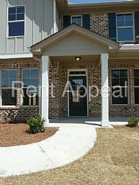 Single Family Home For Rent in Dacula, GA (Photo 2 of 12)