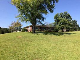 1651 Hampton Rd, Inman, Sc  Rent 550 Deposut 550 Total 1100 in Inman, SC (Photo 2 of 8)