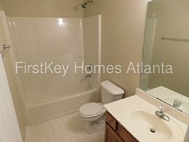 Single Family Home For Rent in Lawrenceville, GA (Photo 6 of 9)