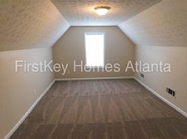 Single Family Home For Rent in Lawrenceville, GA (Photo 8 of 9)