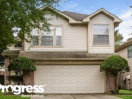 Single Family Home For Rent in Tomball, TX