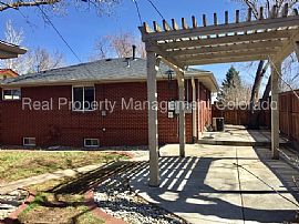 Single Family Home For Rent in Denver, CO (Photo 10 of 11)