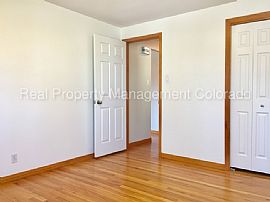 Single Family Home For Rent in Denver, CO (Photo 6 of 11)