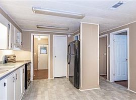 4905 Peeples Rd, Plant City, Fl 33565 in Plant City, FL (Photo 4 of 12)