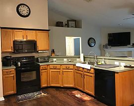 3 Beds 1285 Waterfall Dr, Jacksonville in Fort Lauderdale, FL (Photo 6 of 12)