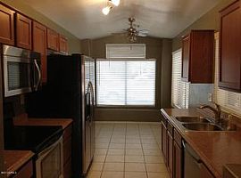 4414 E Glenhaven Dr, Phoenix, Az in Phoenix, AZ (Photo 3 of 4)