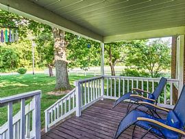 A Beautiful 3 Bedroom Apartment, with 2 Bathrooms in Chesterfield, MO