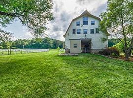 A Beautiful 3 Bedroom Apartment, with 2 Bathrooms in Chesterfield, MO (Photo 11 of 11)