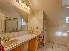 A Beautiful 3 Bedroom Apartment, with 2 Bathrooms in Chesterfield, MO (Photo 7 of 11)