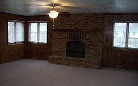 4686 Driftwood Ln, Youngstown, Oh 44515 Rent $700 and Dep $700 in Youngstown, OH (Photo 2 of 5)