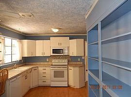 1142 S Carnegie Dr, Tucson, Az 85710 in Tucson, AZ (Photo 4 of 6)