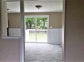 Lincolndale Dr Waterbury, Ct 06704 3 Beds 1 Bath -1600- Sqft in Waterbury, CT (Photo 6 of 6)