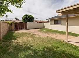 5801 N 45th Ln, Glendale, Az 85301 in Glendale, AZ (Photo 4 of 9)