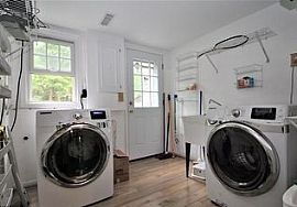 1121 Westbriar Dr Ne, Vienna, Va 22180 5 Beds 3 Baths in Vienna, VA (Photo 5 of 10)