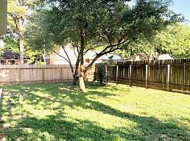 A Beautiful 4 Bedroom Apartment, with 2 Bathrooms in Houston, TX (Photo 10 of 10)