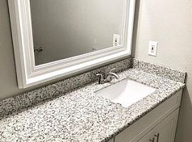 A Beautiful 4 Bedroom Apartment, with 2 Bathrooms in Houston, TX (Photo 7 of 10)