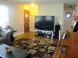 8319 N Oketo Ave, Niles,  Rent 650 Deposit 650 Total 1300 in Niles, IL (Photo 4 of 8)