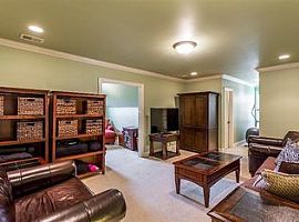 1248 Raeford Ln, Lexington, Ky 40513 5 Beds 3.5 Baths in Lexington, KY (Photo 2 of 9)