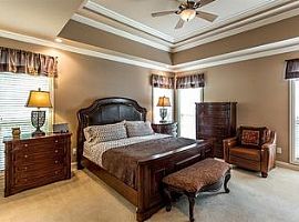 1248 Raeford Ln, Lexington, Ky 40513 5 Beds 3.5 Baths in Lexington, KY (Photo 4 of 9)