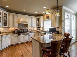 1248 Raeford Ln, Lexington, Ky 40513 5 Beds 3.5 Baths in Lexington, KY (Photo 6 of 9)