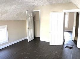 1513 Garrard St, Covington, Ky 41011 Rent $500 and Dep $500 in Covington, KY (Photo 2 of 8)